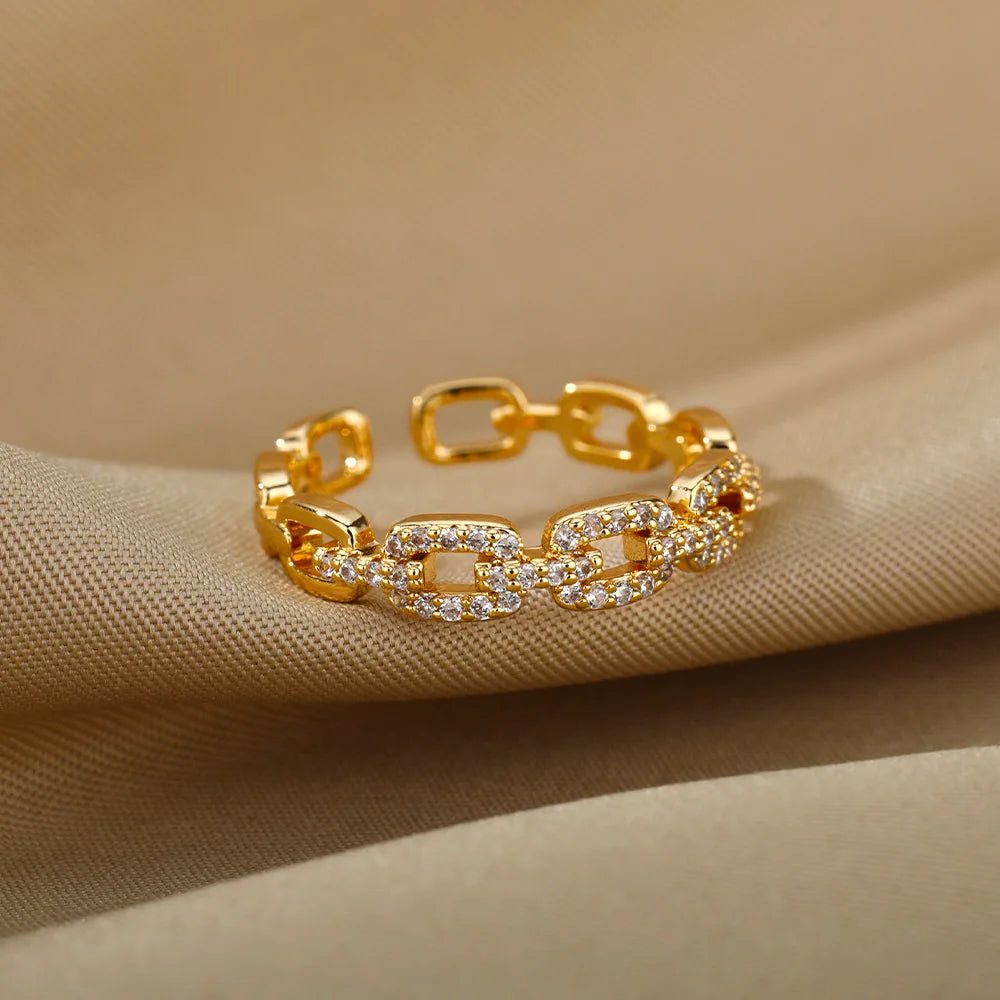 Premium Twisted Chain Ring with Zircon – Timeless Sophistication for Couples