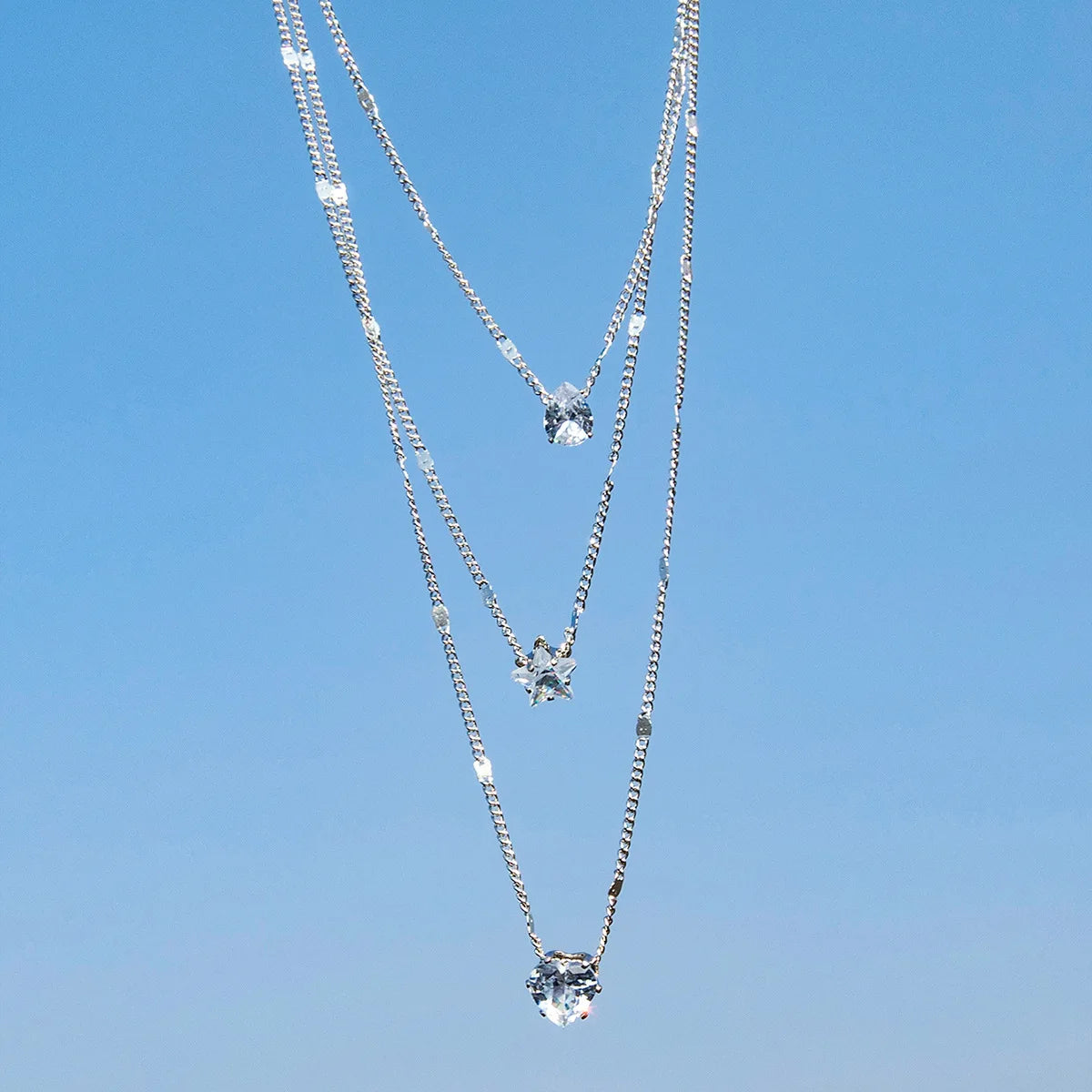 Premium Layered Chain Necklace – Brilliant Zircon Highlight for Events and Parties
