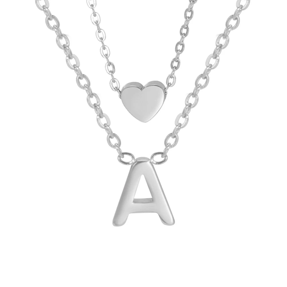 Personalized A–Z Initial Necklace – Heart Pendant in a Modern and Refined Choker Style