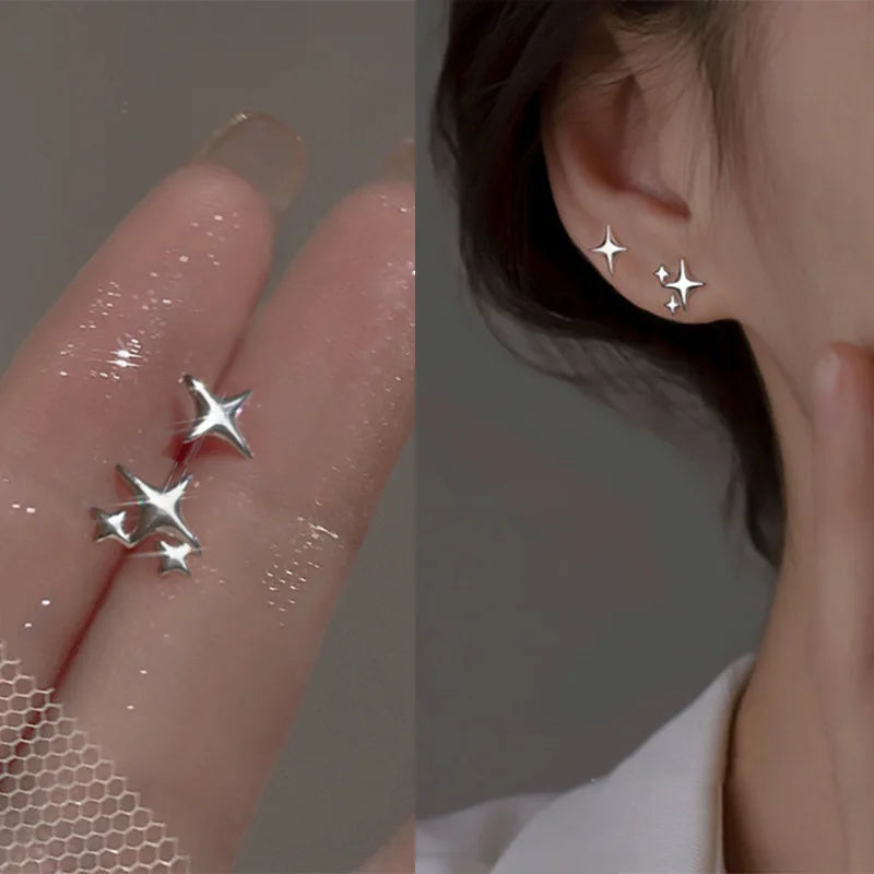 Vintage Gold Stainless Steel Hoop Earrings – Floral Delicacy for Everyday Wear