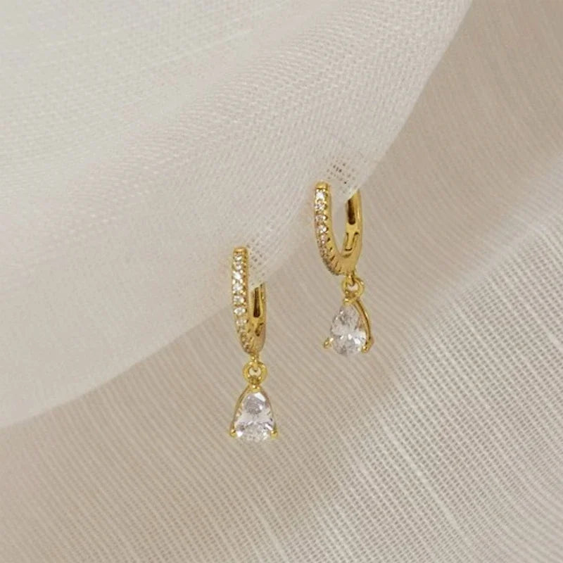 Elegant Gold-Tone Earrings – Cubic Zirconia Shine with a Modern and Delicate Design