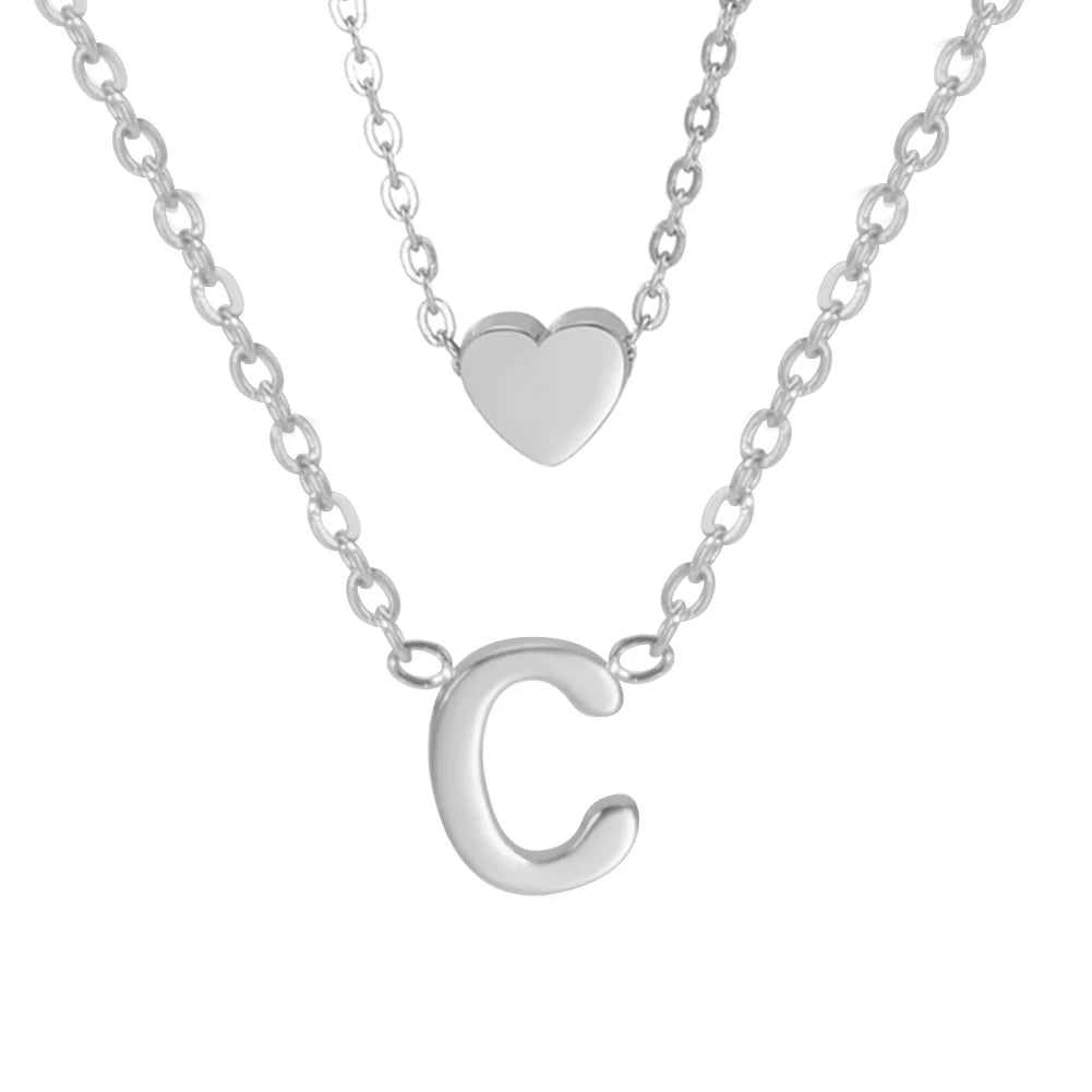 Personalized A–Z Initial Necklace – Heart Pendant in a Modern and Refined Choker Style