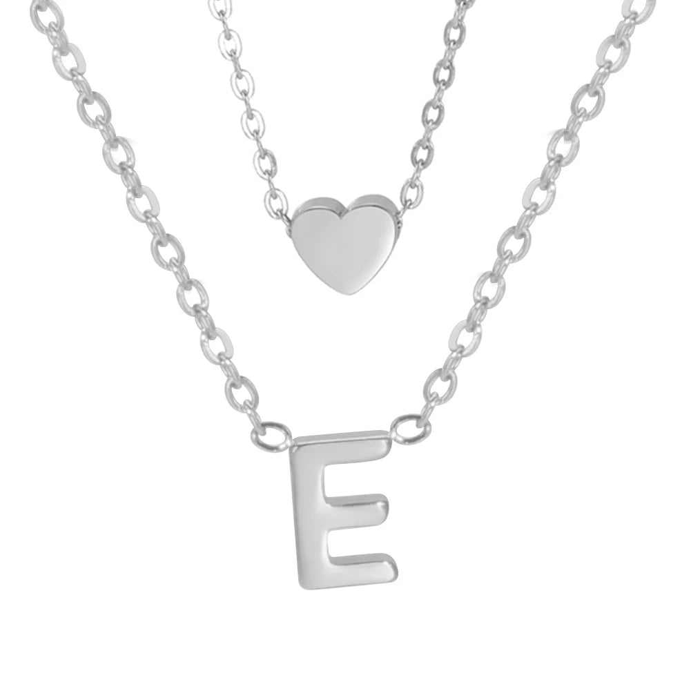Personalized A–Z Initial Necklace – Heart Pendant in a Modern and Refined Choker Style