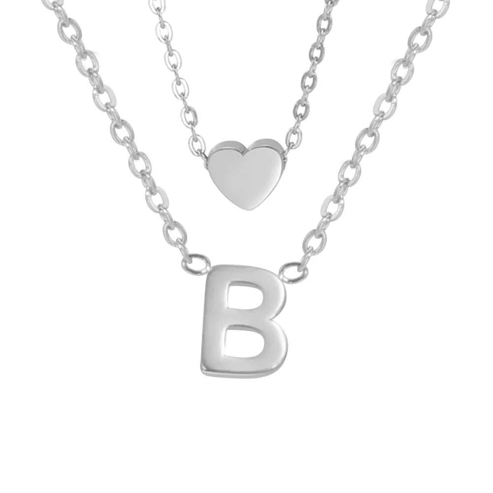 Personalized A–Z Initial Necklace – Heart Pendant in a Modern and Refined Choker Style