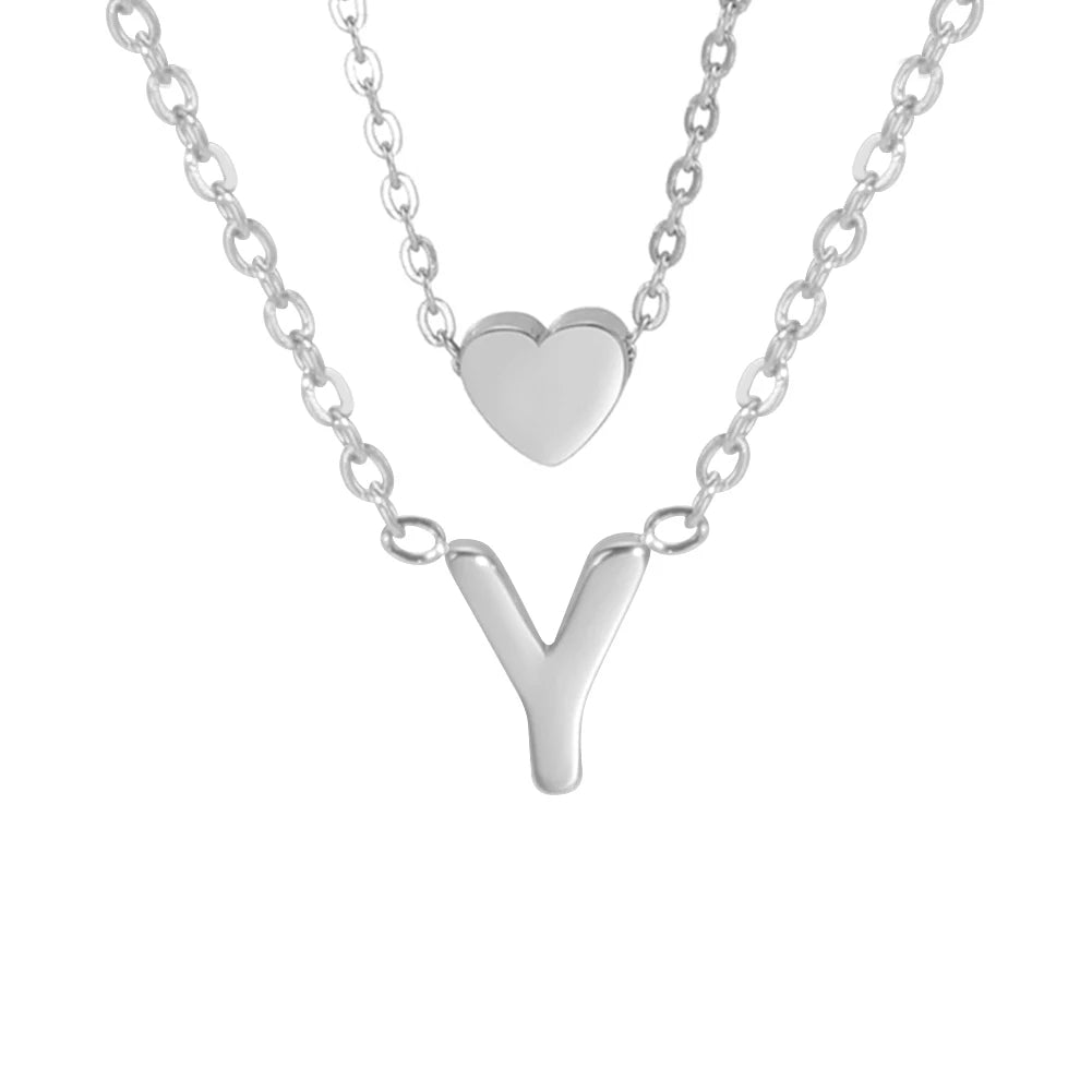 Personalized A–Z Initial Necklace – Heart Pendant in a Modern and Refined Choker Style
