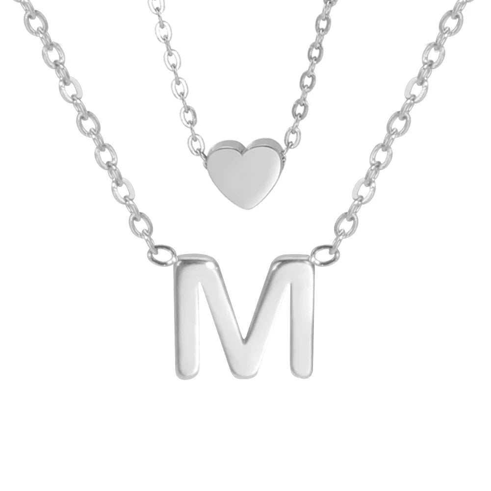Personalized A–Z Initial Necklace – Heart Pendant in a Modern and Refined Choker Style