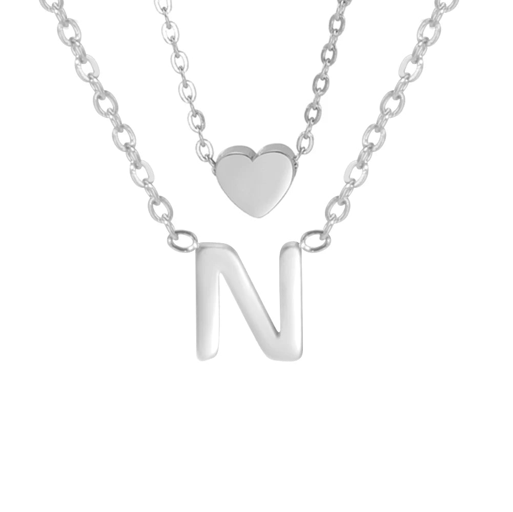 Personalized A–Z Initial Necklace – Heart Pendant in a Modern and Refined Choker Style
