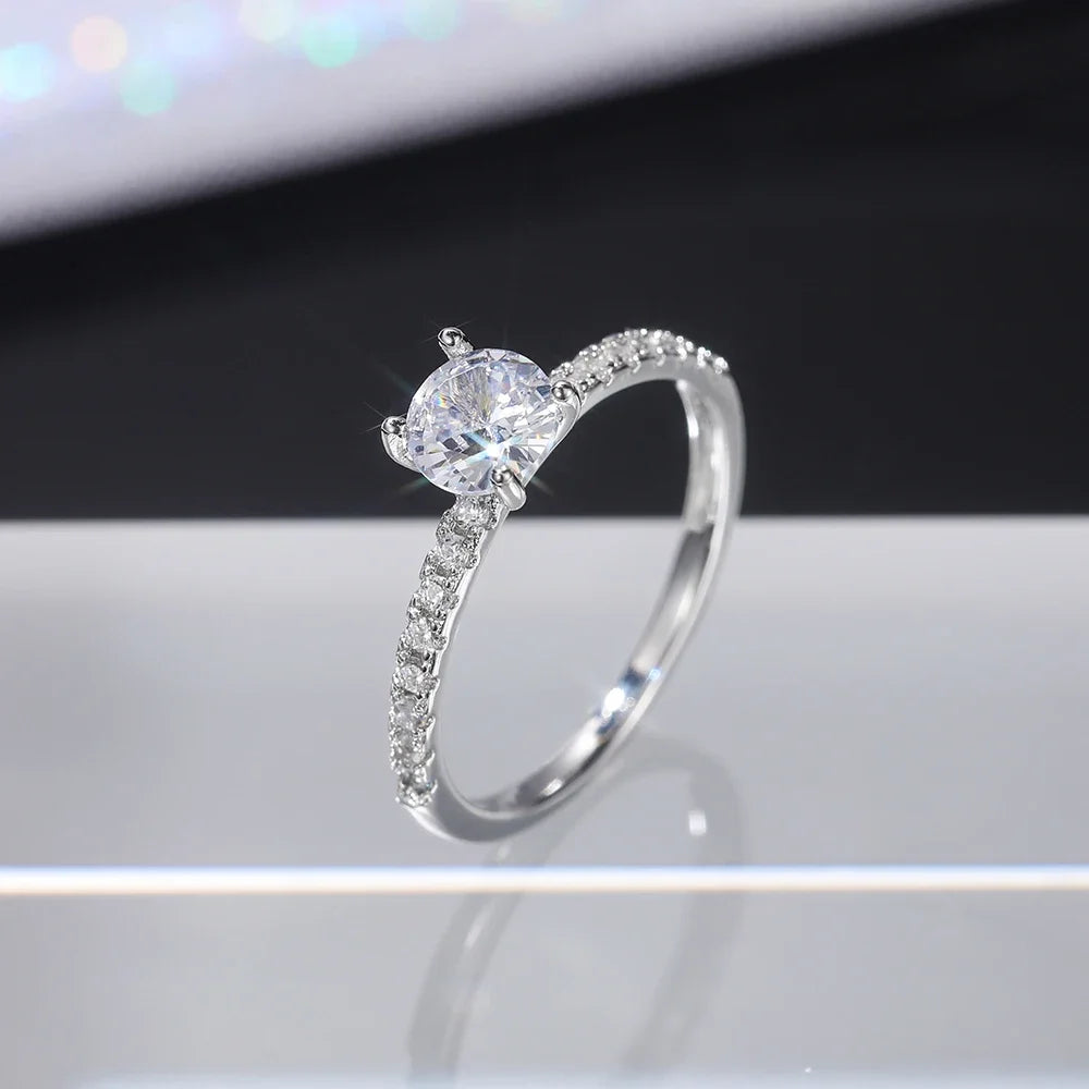 Classic 4-Prong Zirconia Engagement Ring – Delicate Elegance for Special Moments